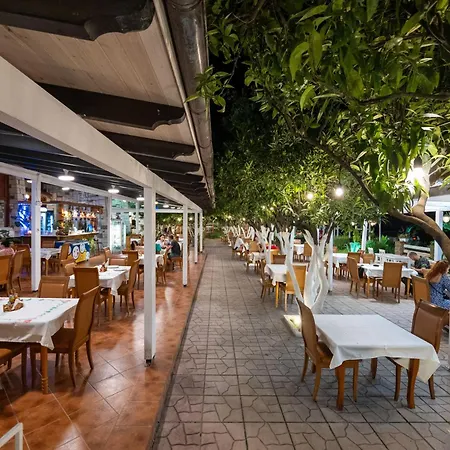Nika Hotel 2*
