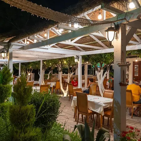 Hotel Nika 2*