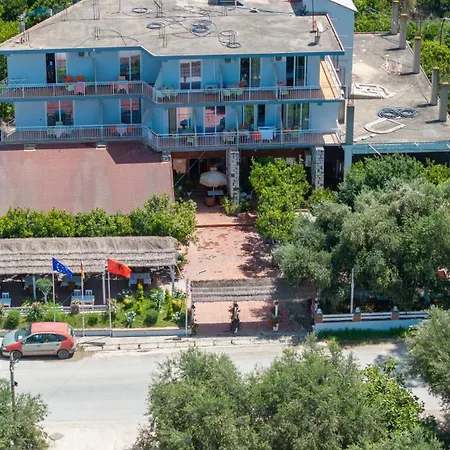 Nika Hotel Radhimë