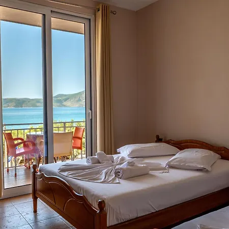 Nika Hotel Radhimë