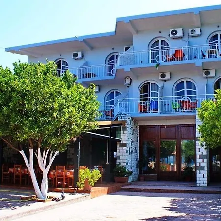 Nika Hotel Radhimë