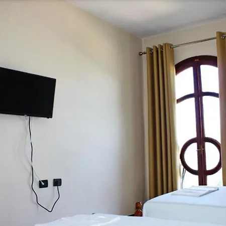 Nika Hotel 2*