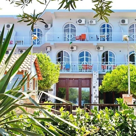 Nika Hotel
