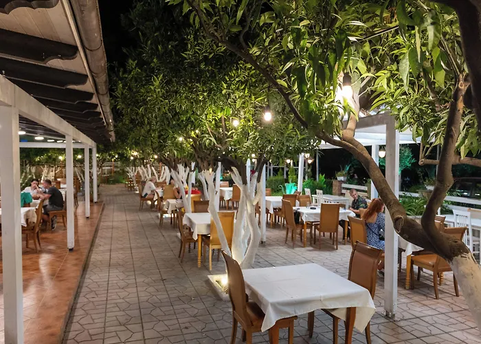 Nika Hotel 2*